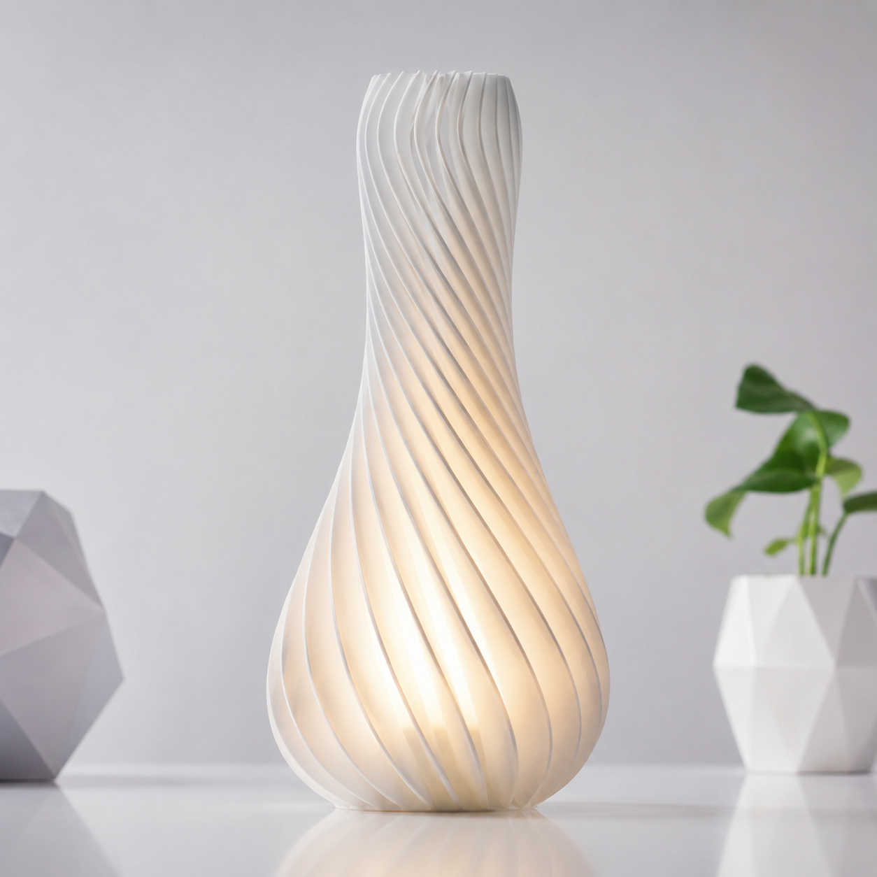 Modern 3D Printed Spiral Vase Lamp – White Decorative LED Table Light